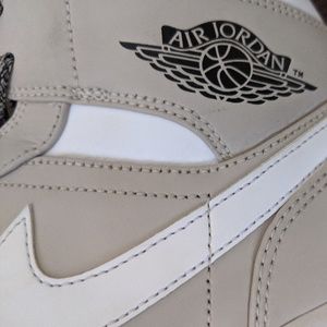 Air Jordan 1 (desert sand) Size 13 US